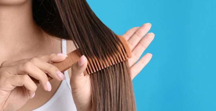 7 reasons why you should use a wooden comb to style your hair