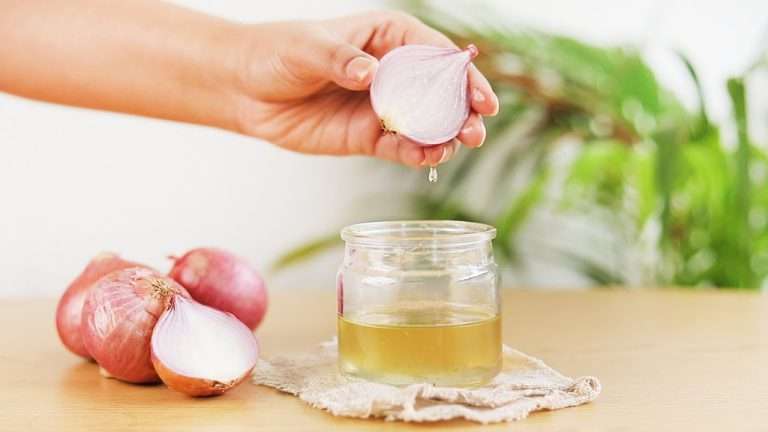 Benefits of onion juice for dry hair and how to use onion juice?